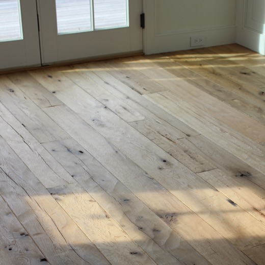 antique-reclaimed-oak-plank-flooring