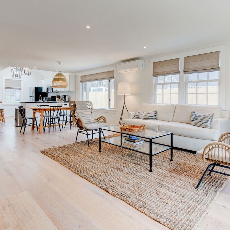bvkjfdkrift quarter sawn white oak flooring - great room couch